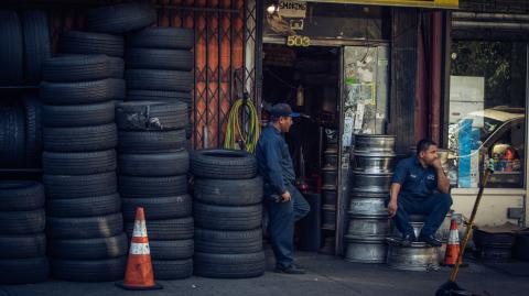 Una transición gradual y sectorizada facilitaría a las pymes la implementación de la reducción de la jornada laboral.