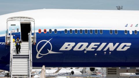 Las pérdidas de Boeing ascienden a 6,000 millones de dólares.