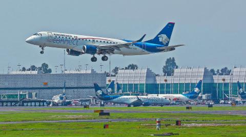 RECORRIDO POR EL AEROPUERTO INTERNACIONAL DE LA CIUDAD DE MEXICO, AICM . FOTO : HUGO SALAZAR / EL ECONOMISTA .