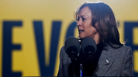 La candidata demócrata Kamala Harris buscará cortejar el voto latino. Foto: Reuters