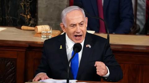 El primer ministro Benjamin Netanyahu subrayó que una tregua con Hezbolá en Líbano debe garantizar la seguridad de Israel, al reunirse el jueves con emisarios estadounidenses que también buscan un cese el fuego entre Israel y Hamás en Gaza.

¡Síguenos en nuestras redes sociales para mantenerte informado!

Twitter: https://twitter.com/eleconomista 
Facebook: https://www.facebook.com/ElEconomista.mx
Instagram: https://www.instagram.com/eleconomistamx
LinkedIn: https://www.linkedin.com/company/el-economista/

#ElEconomista #EETV