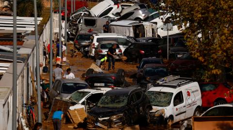 Labores de rescate continúan en Alfafar, Valencia. Foto: Reuters