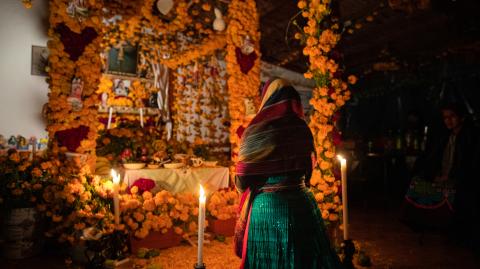 Ofrenda tradicional en Michoacán.