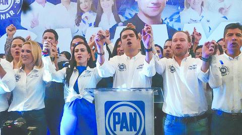 Durante la jornada, 4,000 funcionarios electorales y 2,000 representantes de planillas supervisaron el proceso de votación. Foto: Cuartoscuro