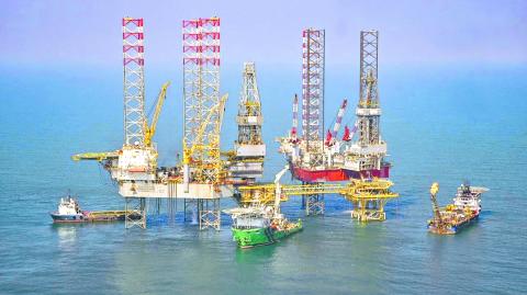 La Estrategia Nacional del Sector de Hidrocarburos y Gas Natural plantea la desaparición de subsidiarias y la reducción de las más de 40 filiales que tiene Pemex. Foto EE: Archivo