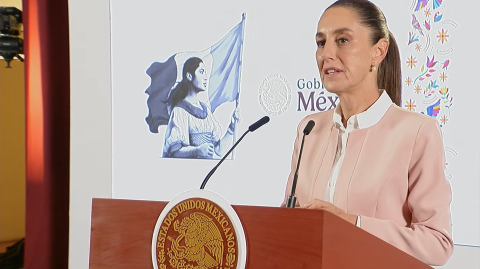 La presidenta de México, Claudia Sheinbaum, criticó la mañana de este jueves la inconsistencia y contradicciones en los mensajes emitidos por el embajador de Estados Unidos en México, Ken Salazar.