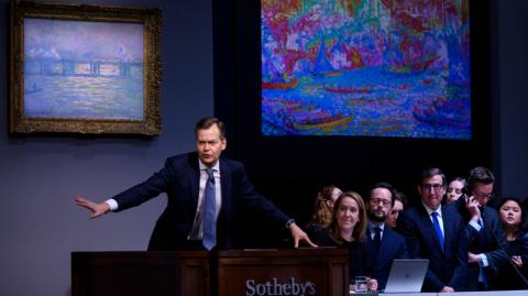 La casa de subastas Sotheby's alcanzó un acuerdo con la justicia neoyorquina para pagar 6.25 millones de multa por haber ayudado a clientes a evadir impuestos, anunció la fiscalía la mañana de este jueves.