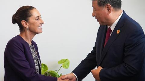 La presidenta mexicana Claudia Sheinbaum se reunió con su homólogo chino Xi Jinping.