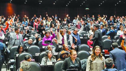 Tras cinco horas y media de debate, el pleno de la Cámara baja aprobó el dictamen por 344 votos a favor, 114 en contra y cero abstenciones.