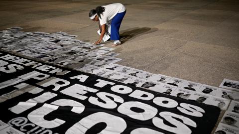 Familiares de presos políticos exigen su liberación.