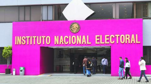 Los nuevos institutos políticos, en caso de conformarse, podrían restar votos a PAN y PRI: analistas.

Para más información del tema, visita: https://www.eleconomista.com.mx/politica/buscan-nuevos-partidos-liberales-conservadores-20250103-740450.html

¡Síguenos en nuestras redes sociales para mantenerte informado!

Twitter: https://twitter.com/eleconomista 
Facebook: https://www.facebook.com/ElEconomista.mx
Instagram: https://www.instagram.com/eleconomistamx
LinkedIn: https://www.linkedin.com/company/el-economista/

#ElEconomista #EETV