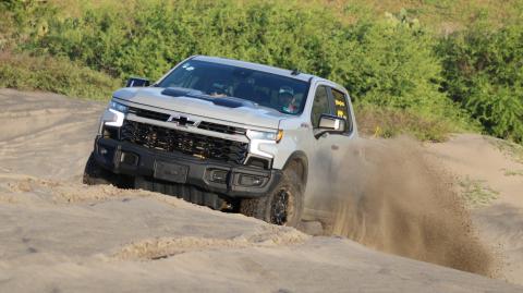 Chevrolet Cheyenne ZR2 Bison.