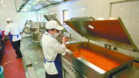 COCINAS Y PREPARACION DE ALIMENTOS POR EL PARQUE XEL-HA  EN LA RIVIERA MAYA