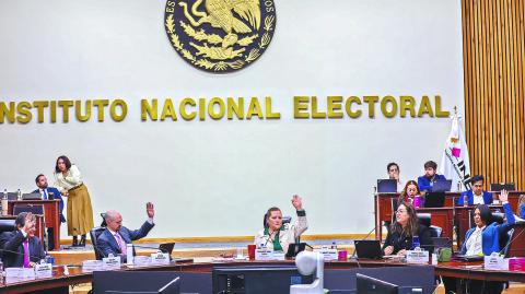 Los recursos adicionales, indicaron consejeros del INE, son para ampliar el número de centros de votación en los comicios para juzgadores.