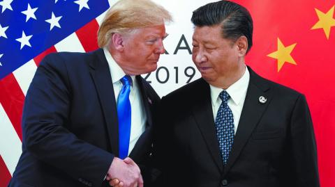 El presidente electo de Estados Unidos, Donald Trump, dijo que tuvo una buena conversación este viernes con el mandatario chino, Xi Jinping, sobre varios temas, entre ellos el comercio, el fentanilo y TikTok. 
 
Para más información del tema, visita: https://www.eleconomista.com.mx/internacionales/trump-llamada-telefonica-xi-jinping-hablan-comercio-tiktok-fentanilo-20250117-742435.html 

Twitter: https://twitter.com/eleconomista 
Sitio web: https://www.eleconomista.com.mx/ 
Facebook: https://www.facebook.com/ElEconomista.mx 

#ElEconomista #CapitalHumano #EETV