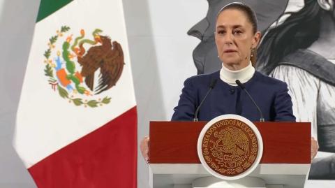 La presidenta de México, Claudia Sheinbaum, informó que sostuvo la mañana de este lunes una conversación con el presidente a Donald Trump, “con mucho respeto a nuestra relación y la soberanía; llegamos a una serie de acuerdos”, dijo.

Para más información del tema, visita: https://www.eleconomista.com.mx/politica/sheinbaum-anuncia-trump-pausara-aranceles-mexico-mes-20250203-744682.html

¡Síguenos en nuestras redes sociales para mantenerte informado!

Twitter: https://twitter.com/eleconomista 
Facebook: https://www.facebook.com/ElEconomista.mx
Instagram: https://www.instagram.com/eleconomistamx
LinkedIn: https://www.linkedin.com/company/el-economista/

#ElEconomista #EETV