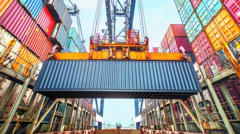 El aviso de la CBP indica que los aranceles se implementarán a productos de México de conformidad con la Orden Ejecutiva 14194 del Presidente, que impone aranceles para abordar la situación en la frontera sur de Estados Unidos.

Para más información del tema, visita: https://www.eleconomista.com.mx/empresas/oficina-aduanas-estados-unidos-emite-guia-sobre-aranceles-mexico-20250303-748784.html

¡Síguenos en nuestras redes sociales para mantenerte informado!

Twitter: https://twitter.com/eleconomista 
Facebook: https://www.facebook.com/ElEconomista.mx
Instagram: https://www.instagram.com/eleconomistamx
LinkedIn: https://www.linkedin.com/company/el-economista/

#ElEconomista