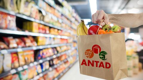 La ANTAD detalló que por tipo de tienda, las departamentales tuvieron el peor desempeño.
Para más información del tema, visita: https://www.eleconomista.com.mx/empresas/caida-1-7-ventas-tiendas-antad-febrero-pone-racha-crecimiento-cuatro-anos-20250313-750437.html
¡Síguenos en nuestras redes sociales para mantenerte informado!
Twitter: https://twitter.com/eleconomista
Facebook: https://www.facebook.com/ElEconomista.mx
Instagram: https://www.instagram.com/eleconomistamx
LinkedIn: https://www.linkedin.com/company/el-economista/
#ElEconomista #EETV