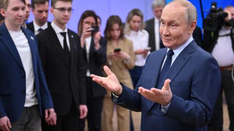 Vladimir Putin elogió a Elon Musk y lo comparó con el legendario Sergei Korolev.