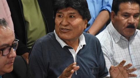 Después de casi siete meses, la jueza penal Lilian Moreno dio la orden de anular el mandato de arresto, así como "todos los actos procesales e investigativos" contra el expresidente. 

Para más información del tema, visita: https://www.eleconomista.com.mx/internacionales/jueza-anula-orden-captura-expresidente-evo-morales-bolivia-20250430-757123.html 

¡Síguenos en nuestras redes sociales para mantenerte informado! 

Twitter: https://twitter.com/eleconomista 
Facebook: https://www.facebook.com/ElEconomista.mx 
Instagram: https://www.instagram.com/eleconomistamx 
LinkedIn: https://www.linkedin.com/company/el-economista/ 

#ElEconomista #EETV