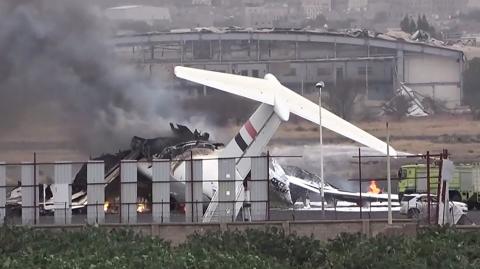 Bombardeos israelíes destruyeron el aeropuerto internacional de la capital yemení, Saná. Foto: AFP