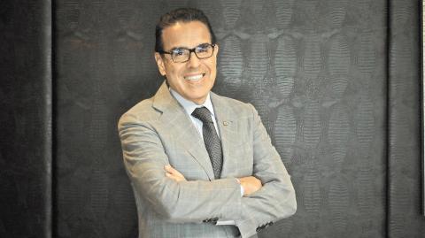 Alejandro Valenzuela del Río, presidente de Banco Azteca