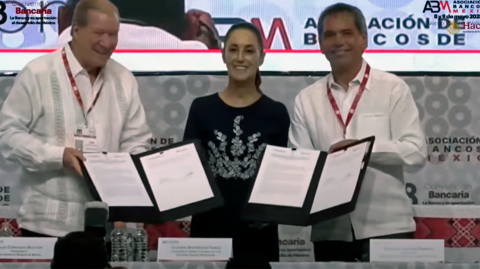 88 Convención Bancaria: Firma del acuerdo entre gobierno federal y la banca.