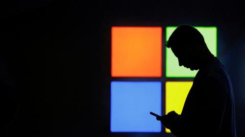 Actualmente, los usuarios de Microsoft Teams pueden realizar una captura de pantalla a lo que se esté compartiendo con los usuarios que participan en la reunión.