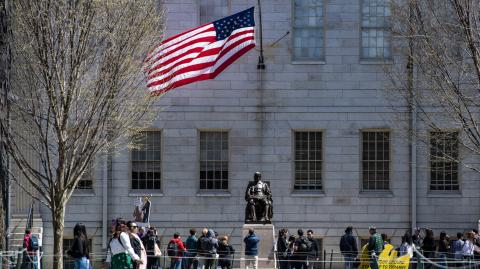 Trump describió recientemente a Harvard como una "institución de extrema izquierda y antisemita", un "desastre progresista" y una "amenaza para la democracia".