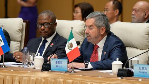 El secretario de Relaciones Exteriores, Juan Ramón de la Fuente, participó en la sesión plenaria de la IV Reunión Ministerial del Foro China-Comunidad de Estados Latinoamericanos y Caribeños