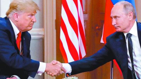 El presidente ruso, Vladimir Putin, dijo tras una llamada telefónica con su par de Estados Unidos, Donald Trump, que los esfuerzos para poner fin a la guerra en Ucrania iban por buen camino y que Moscú está dispuesto a trabajar con Kiev en un memorando sobre un futuro acuerdo de paz.

Para más información del tema, visita: https://www.eleconomista.com.mx/internacionales/putin-califica-llamada-trump-provechosa-habra-guerra-ucrania-20250519-759705.html
Twitter: https://twitter.com/eleconomista 
Sitio web: https://www.eleconomista.com.mx/ 
Facebook: https://www.facebook.com/ElEconomista.mx 

#ElEconomista #CapitalHumano #EETV