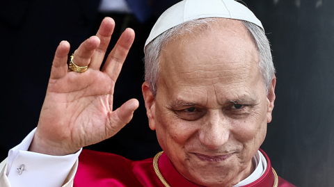 El Gobierno de Italia ha confirmado este martes que el Papa León XIV está dispuesto a acoger la siguiente ronda de conversaciones entre Ucrania y Rusia.

Para más información del tema, visita: https://www.eleconomista.com.mx/internacionales/papa-leon-xiv-dispuesto-acoger-siguiente-ronda-negociaciones-ucrania-rusia-20250520-759944.html 

¡Síguenos en nuestras redes sociales para mantenerte informado!

Twitter: https://twitter.com/eleconomista 
Facebook: https://www.facebook.com/ElEconomista.mx
Instagram: https://www.instagram.com/eleconomistamx
LinkedIn: https://www.linkedin.com/company/el-economista/

#ElEconomista #EETV