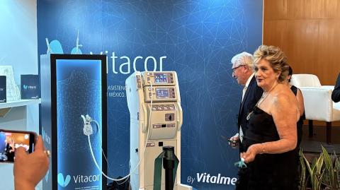 Vitacor es el primer corazón artificial diseñado, desarrollado y fabricado en México.