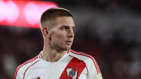 Mastantuono, de 17 años, debutó en River en enero de 2024 y es considerado como la última gran aparición del fútbol argentino.