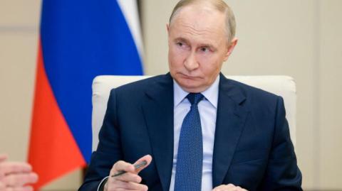 El presidente Vladimir Putin suspendió en 2023 la participación rusa en el Nuevo START, por el apoyo estadounidense a Ucrania.

Para más información del tema, visita: 
https://www.eleconomista.com.mx/internacionales/rusia-ve-pocas-posibilidades-salvar-acuerdo-nuclear-eu-mal-relaciones-20250606-762576.html

¡Síguenos en nuestras redes sociales para mantenerte informado!

Twitter: https://twitter.com/eleconomista 
Facebook: https://www.facebook.com/ElEconomista.mx
Instagram: https://www.instagram.com/eleconomistamx
LinkedIn: https://www.linkedin.com/company/el-economista/
T

#ElEconomista #EETV