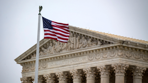 La magistrada Ketanji Brown Jackson afirmó que la medida representa "graves riesgos para la privacidad de millones de estadounidenses".
Para más información del tema, visita:
https://www.eleconomista.com.mx/internacionales/corte-suprema-eu-dio-doge-acceso-datos-seguridad-social-20250606-762608.html
¡Síguenos en nuestras redes sociales para mantenerte informado!
Twitter: https://twitter.com/eleconomista
Facebook: https://www.facebook.com/ElEconomista.mx
Instagram: https://www.instagram.com/eleconomistamx
LinkedIn: https://www.linkedin.com/company/el-economista/
T
#ElEconomista #EETV