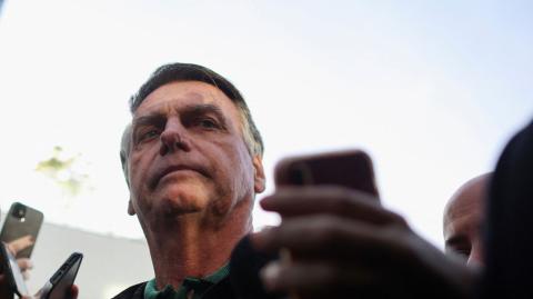 Bolsonaro se enfrenta a una pena de hasta 40 años de cárcel en el peor de sus escenarios por una trama para mantenerle en el poder después de las elecciones de 2022.

Para más información del tema, visita: https://www.eleconomista.com.mx/internacionales/brasil-juzga-aliados-clave-bolsonaro-intento-golpe-20250609-762884.html

¡Síguenos en nuestras redes sociales para mantenerte informado!

Twitter: https://twitter.com/eleconomista 
Facebook: https://www.facebook.com/ElEconomista.mx
Instagram: https://www.instagram.com/eleconomistamx
LinkedIn: https://www.linkedin.com/company/el-economista/

#ElEconomista #EETV