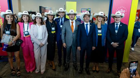 World Football Summit encabezado por el gobernador Samuel García.