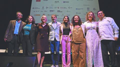 Descripción automática