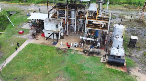 Una mini refinería clandestina fue hallada por las autoridades en Veracruz así como medio millón de barriles de crudo.

Para más información del tema, visita: https://www.eleconomista.com.mx/politica/golpe-huachicol-mini-refineria-ilegal-procesaba-crudo-robado-veracruz-20250619-764468.html

¡Síguenos en nuestras redes sociales para mantenerte informado!

Twitter: https://twitter.com/eleconomista 
Facebook: https://www.facebook.com/ElEconomista.mx
Instagram: https://www.instagram.com/eleconomistamx
LinkedIn: https://www.linkedin.com/company/el-economista/

#ElEconomista #EETV