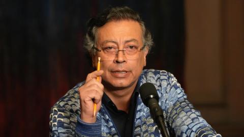El presidente respondió y dijo que acatará la decisión del Consejo de Estado, pero manifestó que se siente irrespetado y que interpondrá los recursos de ley ante la providencia.