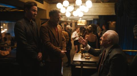Ike Barinholtz, Seth Rogen y Martin Scorsese en "The Studio". Foto: Cortesía AppleTV
