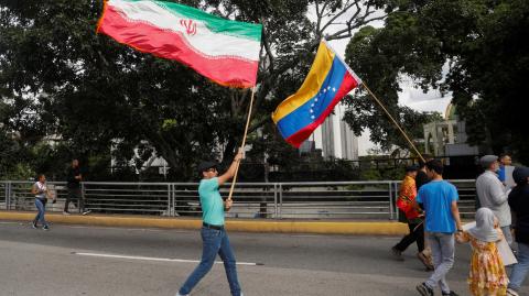 La vicepresidenta encabezó un encuentro en la cancillería en Caracas al que fueron convocados miembros del cuerpo diplomático acreditado en Venezuela.