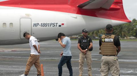 En febrero, Estados Unidos envió a Panamá a 299 migrantes deportados, mayoritariamente asiáticos, tras un acuerdo entre ambos países.