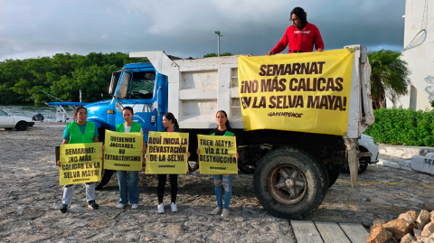Green Peace México protesta en Cancún.