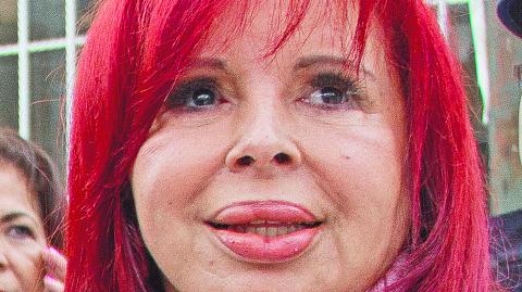 La gobernadora de Morena acusa al periodista de incitar el odio en su contra con su labor periodística.