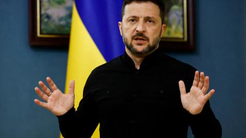 El jueves, Zelenski anunció futuros acuerdos no especificados con Estados Unidos que, dijo, fortalecerían a su país, mientras comparecía en el Parlamento para presentar a su nuevo Gobierno.