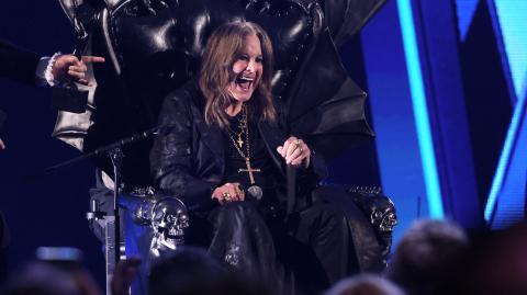 Ozzy Osbourne durante su inducción al Salón de la Fama del Rock en 2024. Foto: AFP