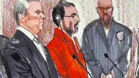 Jeffrey Lichtman, abogado de Ovidio Guzmán, narcotraficante mexicano detenido en Estados Unidos, volvió a cuestionar y señalar declaraciones hechas por la presidenta de México, Claudia Sheinbaum referente al caso de Ismael el Mayo Zambada.

Para más información del tema, visita: https://www.eleconomista.com.mx/politica/abogado-ovidio-lanza-cuestionamiento-gobierno-20250725-769790.html

¡Síguenos en nuestras redes sociales para mantenerte informado!

Twitter: https://twitter.com/eleconomista 
Facebook: https://www.facebook.com/ElEconomista.mx
Instagram: https://www.instagram.com/eleconomistamx
LinkedIn: https://www.linkedin.com/company/el-economista/
T

#ElEconomista #EETV