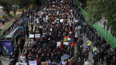 U.S. authorities have warned their citizens residing in the Mexican capital that acts of vandalism and attacks against foreigners have been reported during recent anti-gentrification protests. For more information on the topic, visit: https://www.eleconomista.com.mx/politica/embajada-eu-emite-alerta-tercera-marcha-gentrificacion-cdmx-20250725-769887.html Follow us on our social media to stay informed! Twitter: https://twitter.com/eleconomista Facebook: https://www.facebook.com/ElEconomista.mx Instagram: https://www.instagram.com/eleconomistamx LinkedIn: https://www.linkedin.com/company/el-economista/ #ElEconomista #EETV #Gentrification